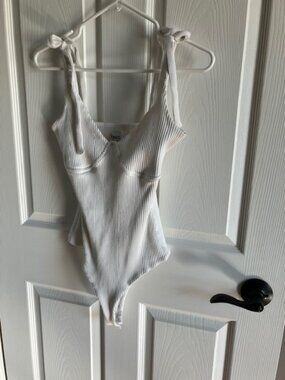 Princess Polly Bodysuit Size US 6